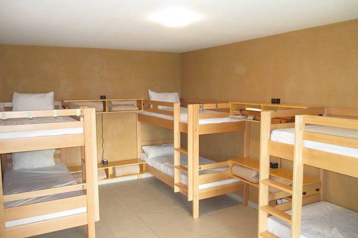 Gîte pour 15 personnes, avec jacuzzi et balcon dans Baugy (Saône-et-Loire) - 2