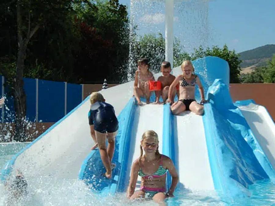 Camping Paradis du Viaduc - Safarizelt 4 personen - Coco sweet 2 Zimmer 4 Personen in Millau, Parc naturel régional des Grands Causses