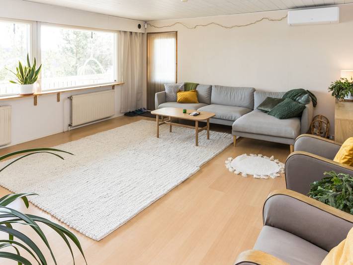 Villa aurinkorinne in Lohja, Uusimaa