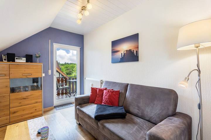 Ferienwohnung für 2 Personen, mit Balkon und Seeblick in Hessen
