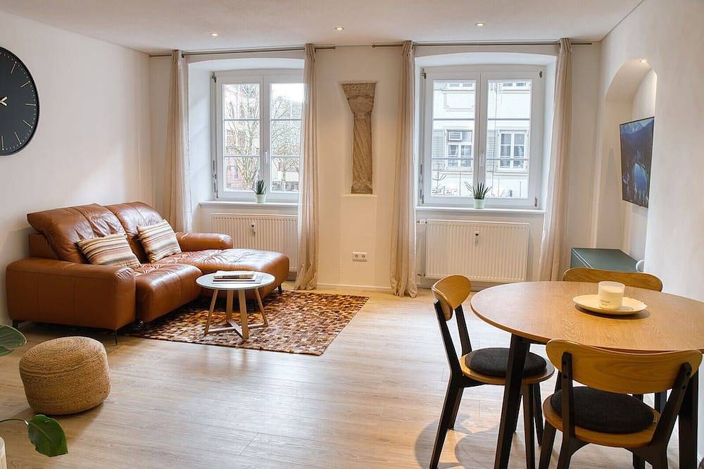Ganze Wohnung, Suite Kaiser: Charmante Stadtwohnung in Bestlage in Waldshut-Tiengen, Südschwarzwald