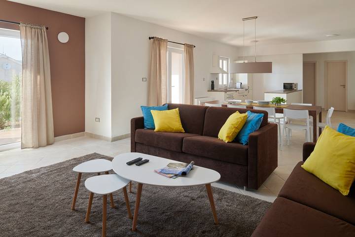 Villa pour 10 personnes, avec balcon/terrasse ainsi que terrasse et piscine à Stari Grad - 3