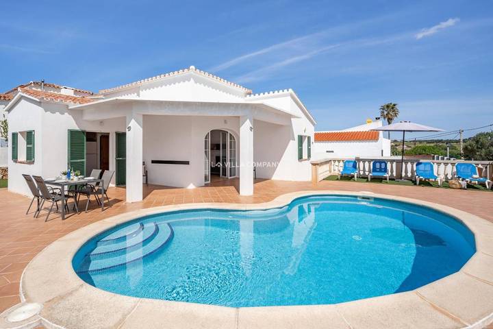 Villa für 5 Personen, mit Pool und Garten - 1