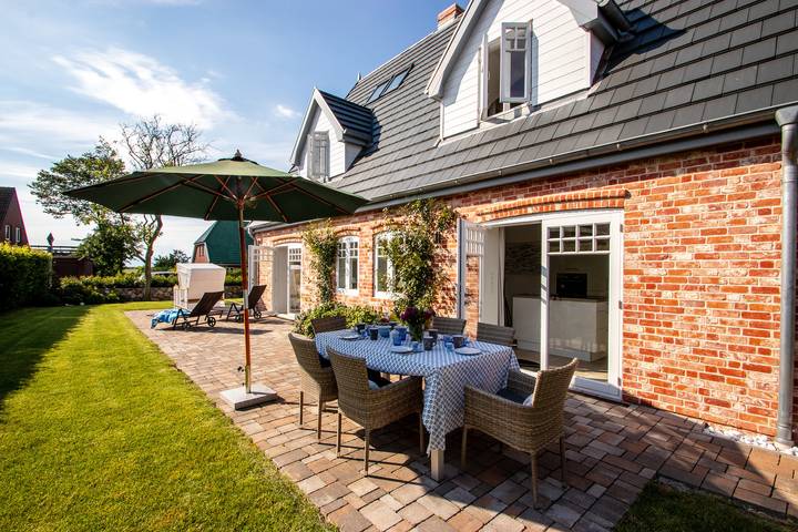 Ferienhaus für 6 Personen, mit Terrasse und Sauna sowie Garten in Oldsum - 4