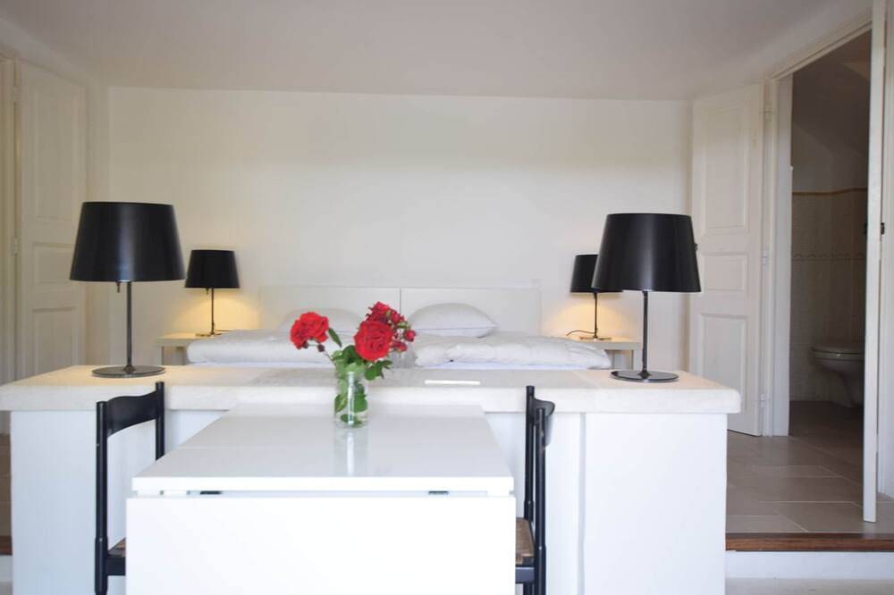 Ganze Wohnung, Modern Terrace Stay Montbrun in Montbrun-les-Bains, Nyons und Umgebung