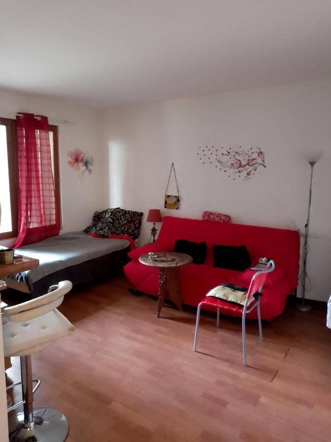 Gîte pour 2 personnes, avec Jacuzzi dans Gare De Gentilly