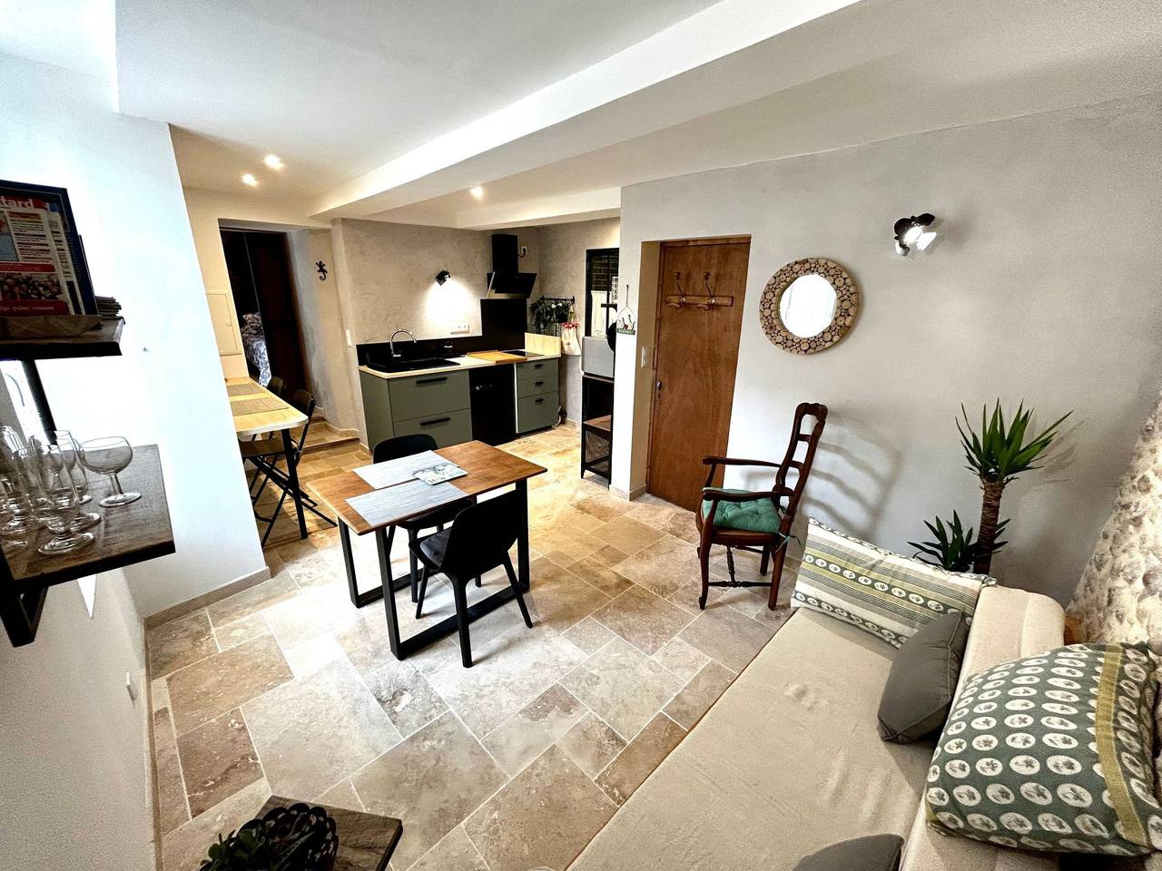 Ganze Wohnung, Wohnung in Riez, Regionaler Naturpark Verdon