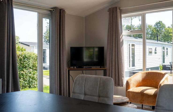 Chalet für 4 Personen mit Kinderpool in Scherpenisse, Niederländische Nordsee