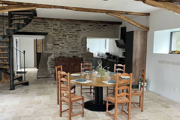 Location de vacances pour 8 personnes à Corlay