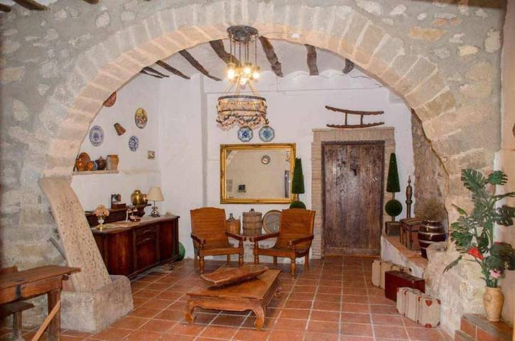 Casa rural con piscina para 23 personas, con Balcón y Terraza además de Jardín y Piscina en Provincia de Huesca - 4
