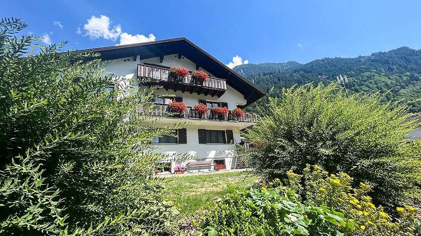 Gîte pour 3 personnes, avec Balcon à Gortipohl