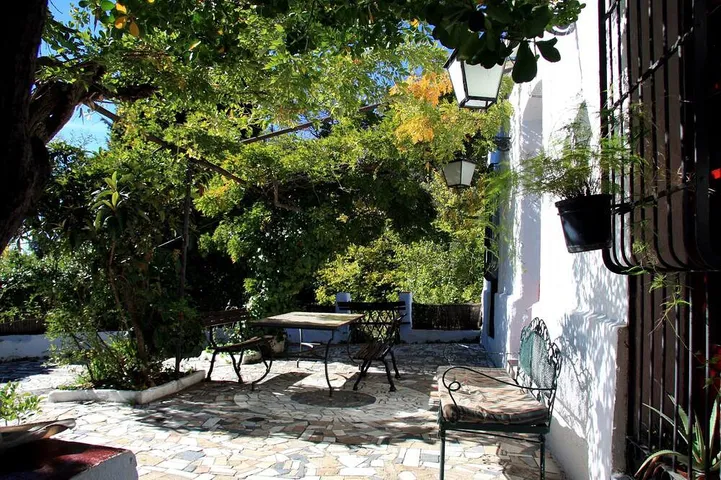 Gîte pour 11 personnes, avec terrasse et piscine, animaux acceptés - 1