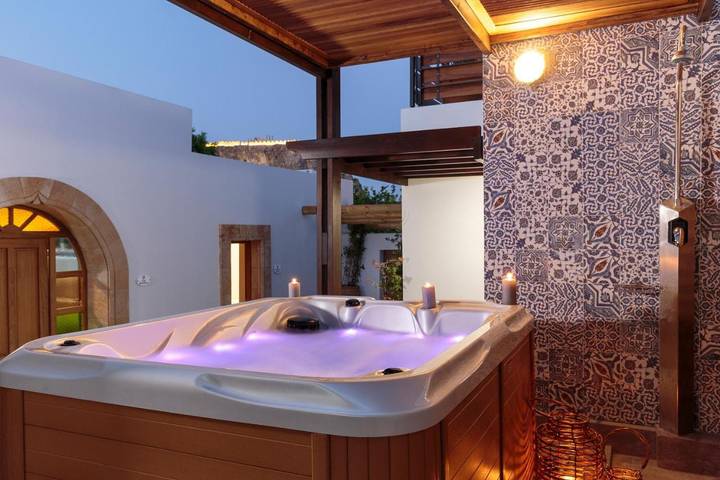 Casa de vacaciones para 10 personas, con jacuzzi y jardín, Familias con niños en Lindos