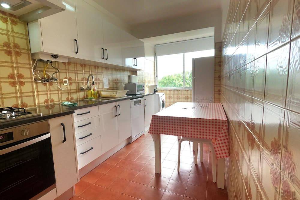 Ganze Wohnung, Carcavelos, 3 bedroom renovated, S. D. Rana, Cascais in Carcavelos e Parede, Costa de Lisboa