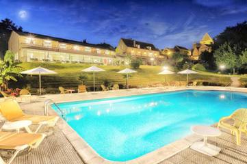 Hôtel pour 2 personnes, avec jacuzzi et jardin ainsi que piscine et sauna à Tamniès