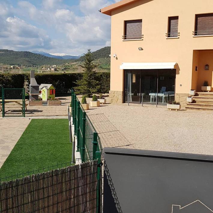 Casa rural para 14 personas, con Balcón y Terraza además de Jardín y Piscina en San Mateo de Bages - 4