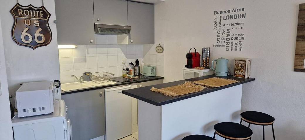 Gîte pour 4 personnes, avec piscine et terrasse à Castelnau-de-Médoc - 2