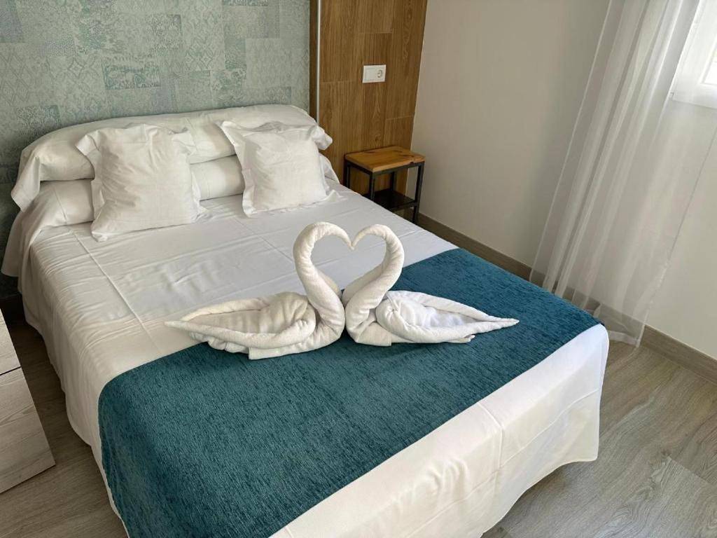 Two-Bedroom Apartment with Terrace in Playa de Levante, Costa Blanca