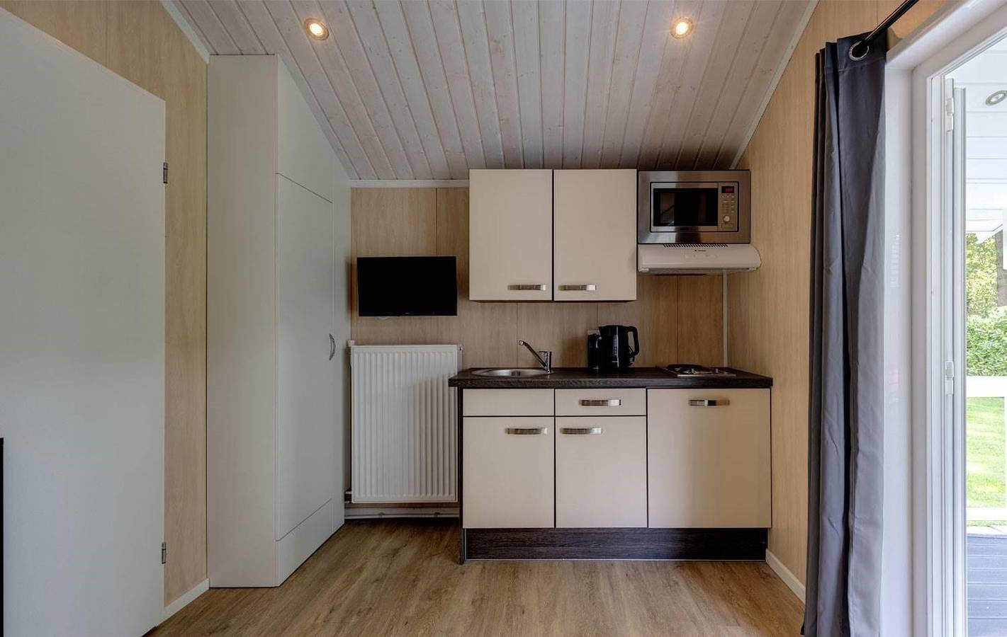 Vakantiepark Latour — Tiny House Deluxe | 3 Personen in Oirschot, Nordbrabant