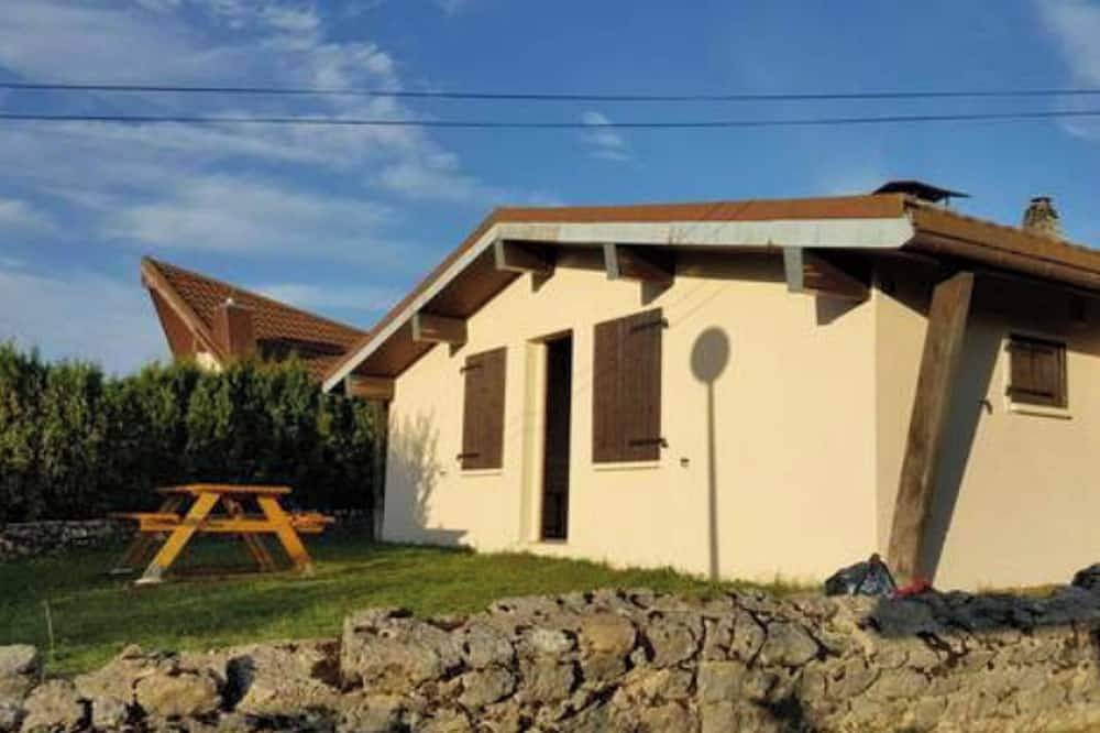 Homerez - Charming Chalet in Métabief with Mountain Views in Mouthe-Lac et Mont d’Or, Jura Francais