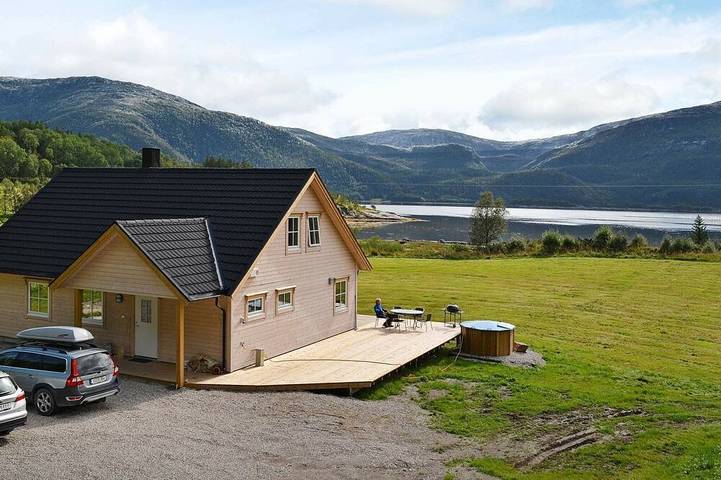 Ferienhaus für 7 Personen, mit Garten, mit Haustier in Tröndelag