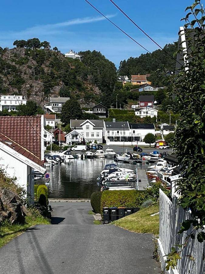Sjarmerende og solrikt hus nær strender på Fevik in Grimstad 