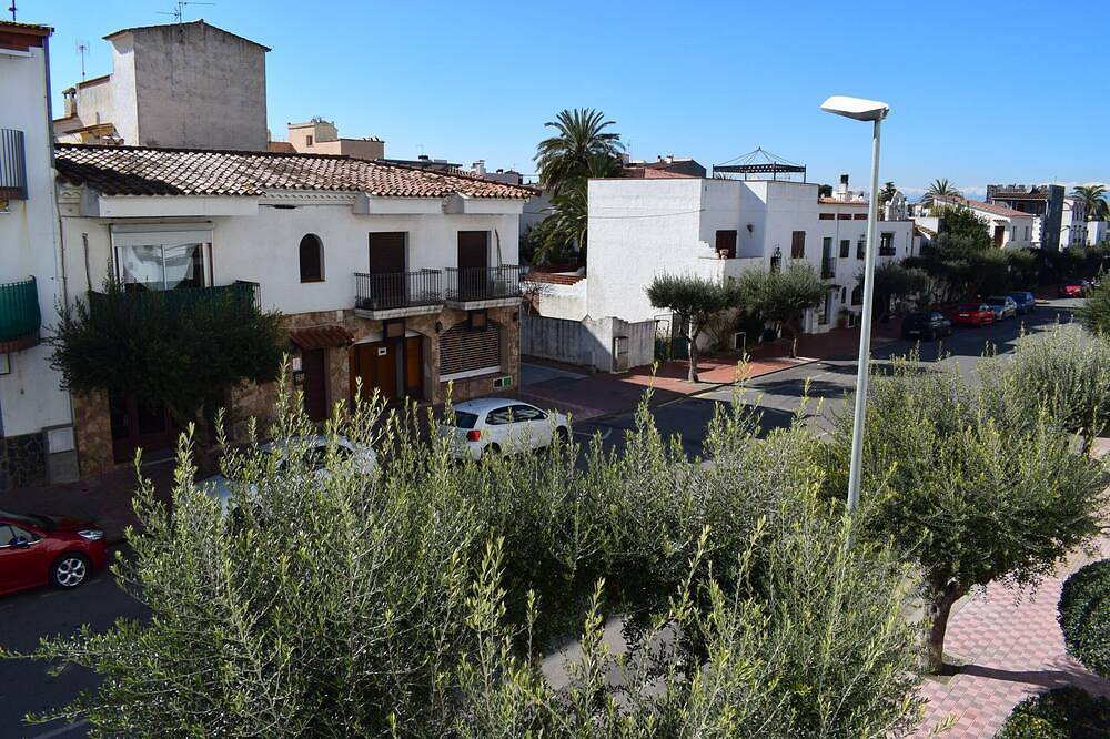 Entire apartment, 312-Apartment  near of the beach and shops in Empuriabrava, Upper Empordà