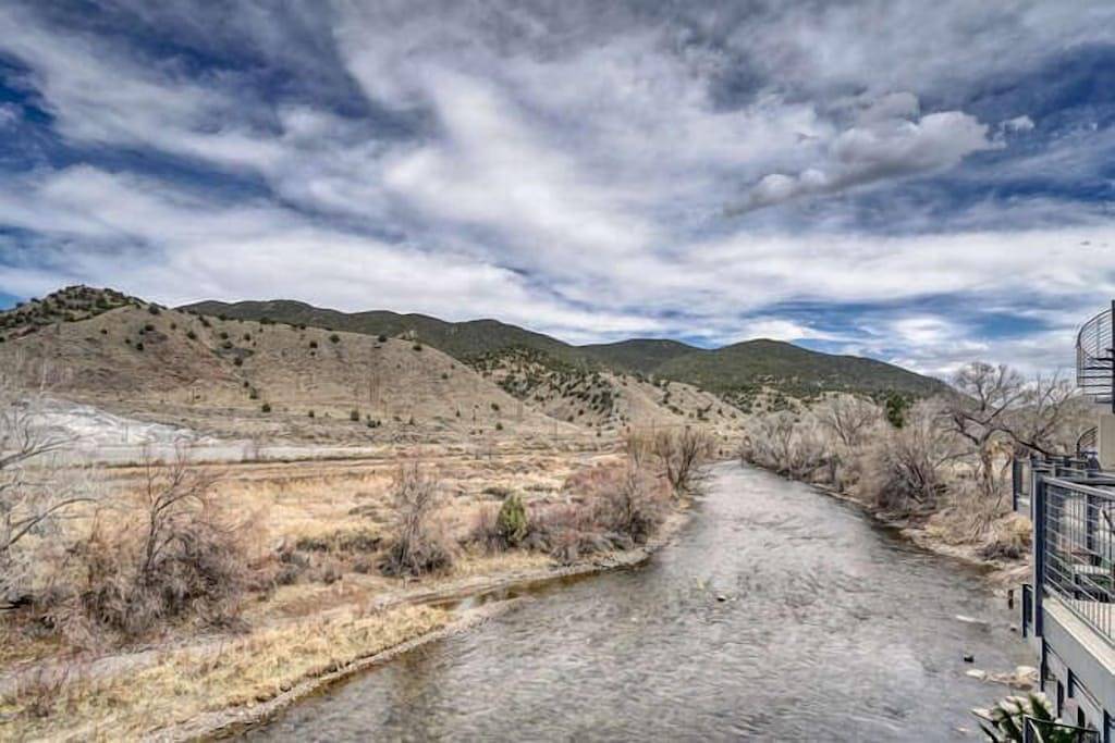 Ganze Wohnung, Fluss Aerie-Relax am Fluss in Salida, Chaffee County