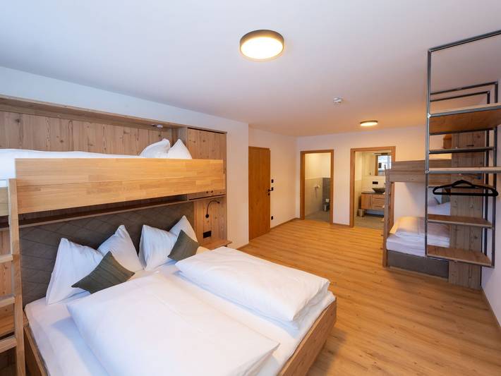 Ganze Wohnung, Ski-in Apartment mit Sauna im Haus in Hinterglemm, Saalbach-Hinterglemm