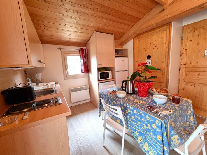 Gîte pour 4 personnes, avec jardin à Usson-en-Forez - 3