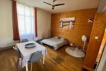 Appartement De Vacances pour 4 Personnes dans Dijon, Région de Dijon, Photo 1