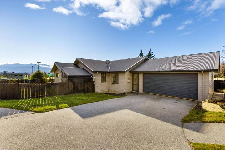 Location de vacances pour 6 personnes, avec vue et jardin à Wanaka - 3