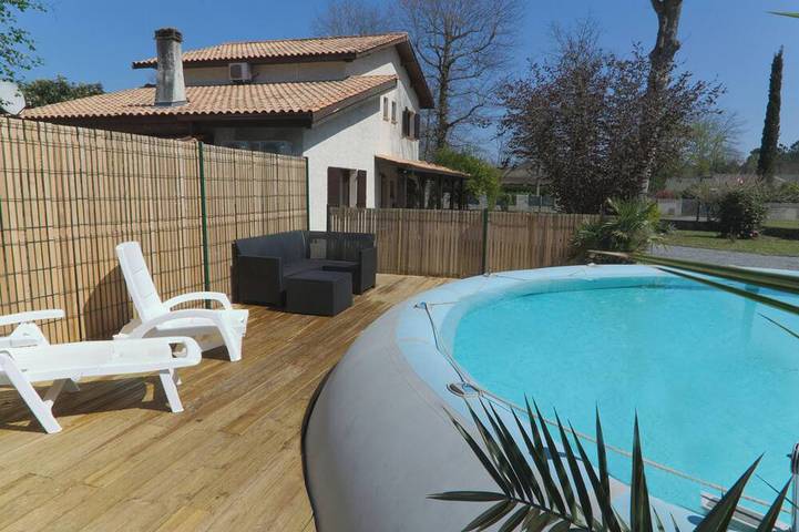 Location de vacances pour 6 personnes, avec jacuzzi et jardin à Saint-Jean-d'Illac - 4