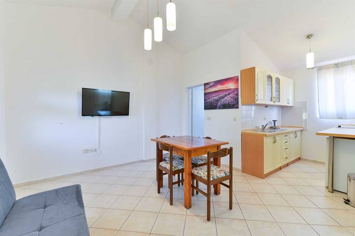 Ferienwohnung für 5 Personen, mit Balkon und Balkon/Terrasse in Privlaka