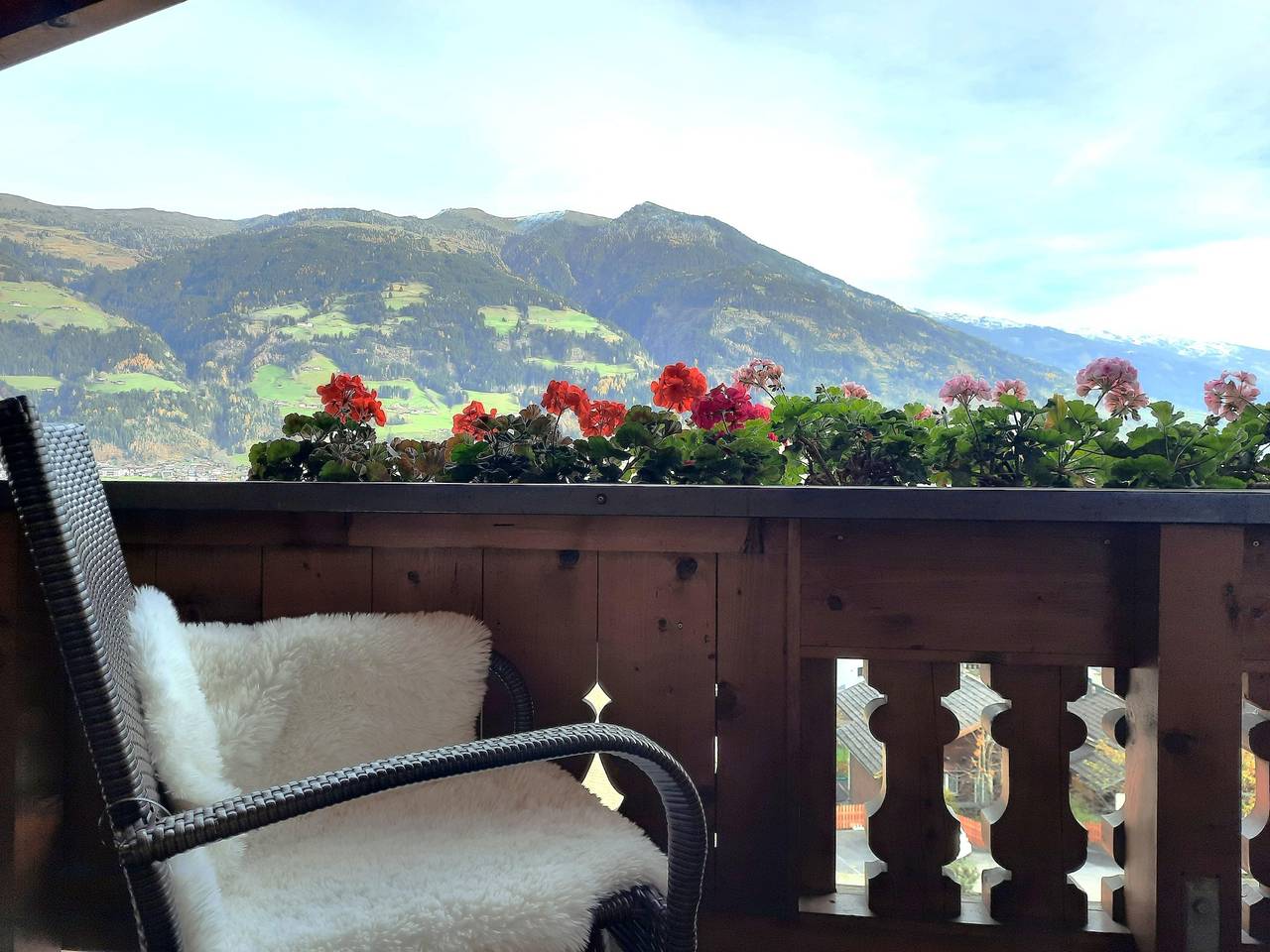Ganze Ferienwohnung, Appartement bis 3 Personen in Tuxer Alpen, Fügen