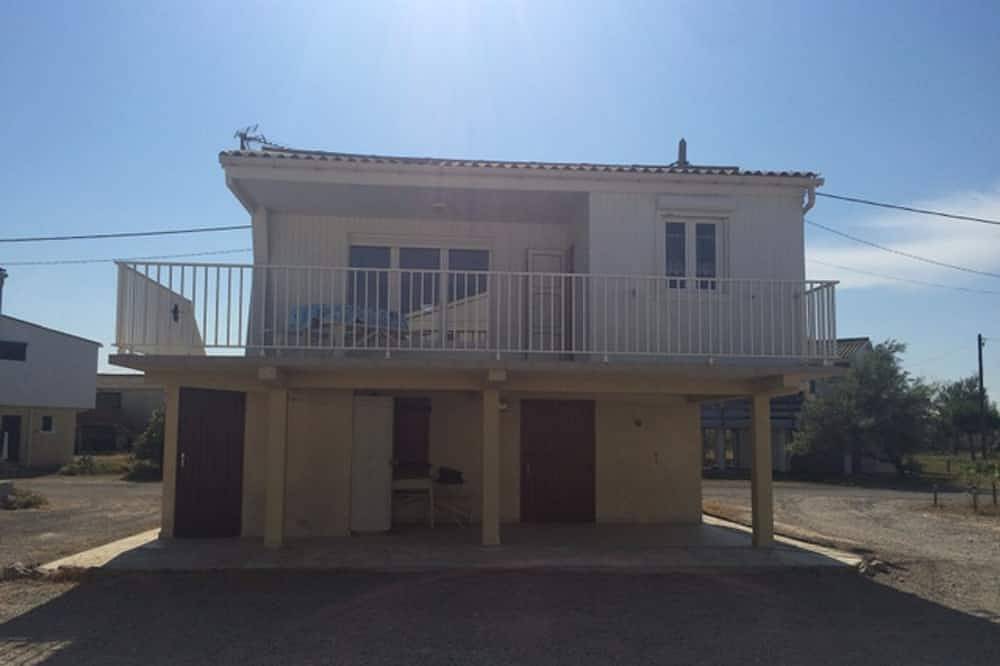 Reihenhaus für 4 Personen, 400m vom Strand entfernt, Terrasse, Tv, Parkplatz in Plage des Chalets, Gruissan