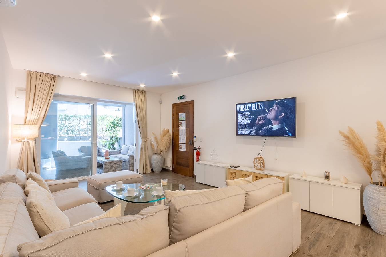 Geheel appartement, Modern Beautiful Pool And Sea Apt Qawra in Qawra, St. Paul's Bay