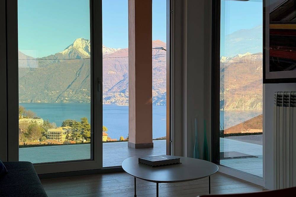 Panoramic villa on Lake Como with garden and terrace for families, excursions & pets in Menaggio, Commune de Menaggio