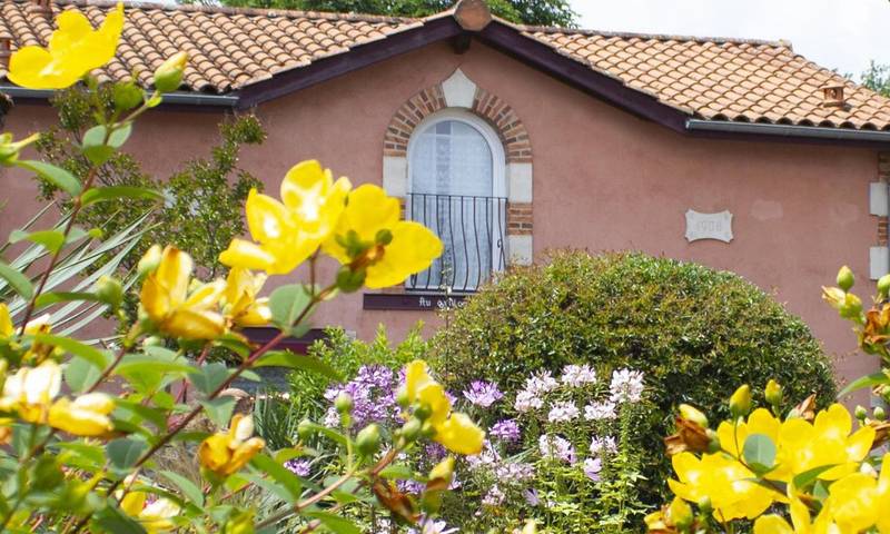 Cottage pour 2 personnes, avec jardin et terrasse à Moustey