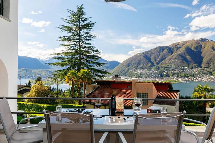 Ferienwohnung für 4 Personen, mit Balkon und Pool - 1
