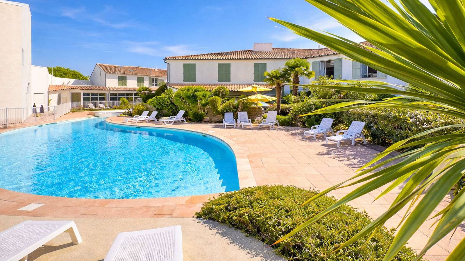 Ganze Ferienwohnung, Ferienwohnung für 3 Personen mit Pool in La Couarde-sur-Mer, Ile de Re
