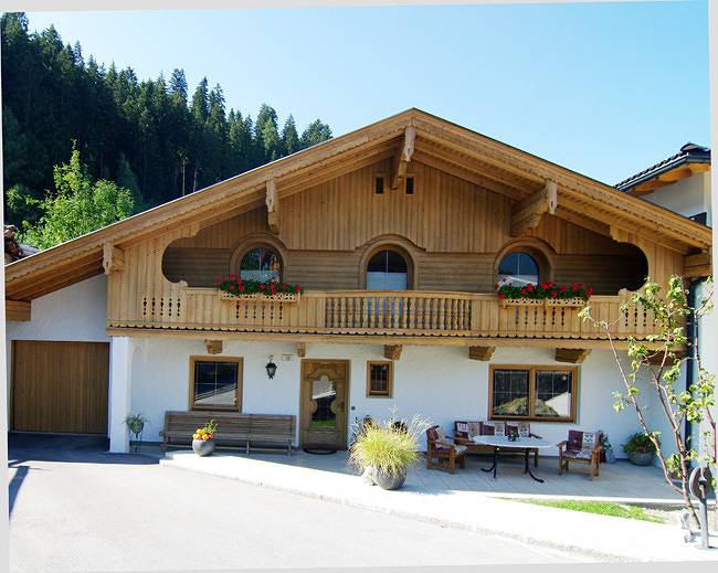 Geheel vakantieappartement, Vakantiehuis, douche, Wc, 3 slaapkamers in Tux Alps, Ried im Zillertal