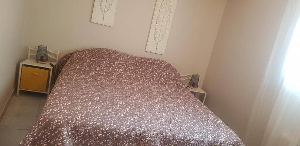 Location de vacances pour 4 personnes, avec jardin et piscine à Correns - 2