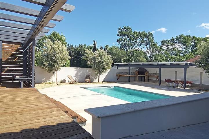 Villa pour 8 personnes, avec terrasse et jardin