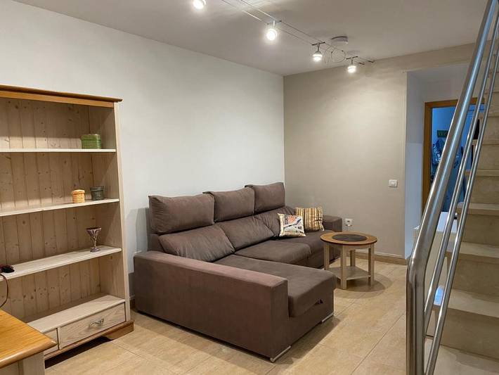 Casa de vacaciones para 4 personas, con jardín además de piscina y balcón - 1