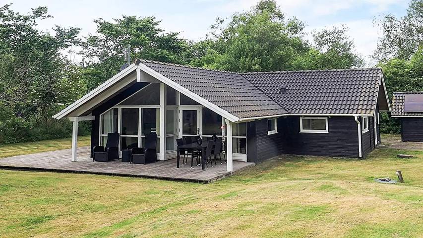 Ferienhaus für 7 Personen, mit Sauna und Garten sowie Whirlpool