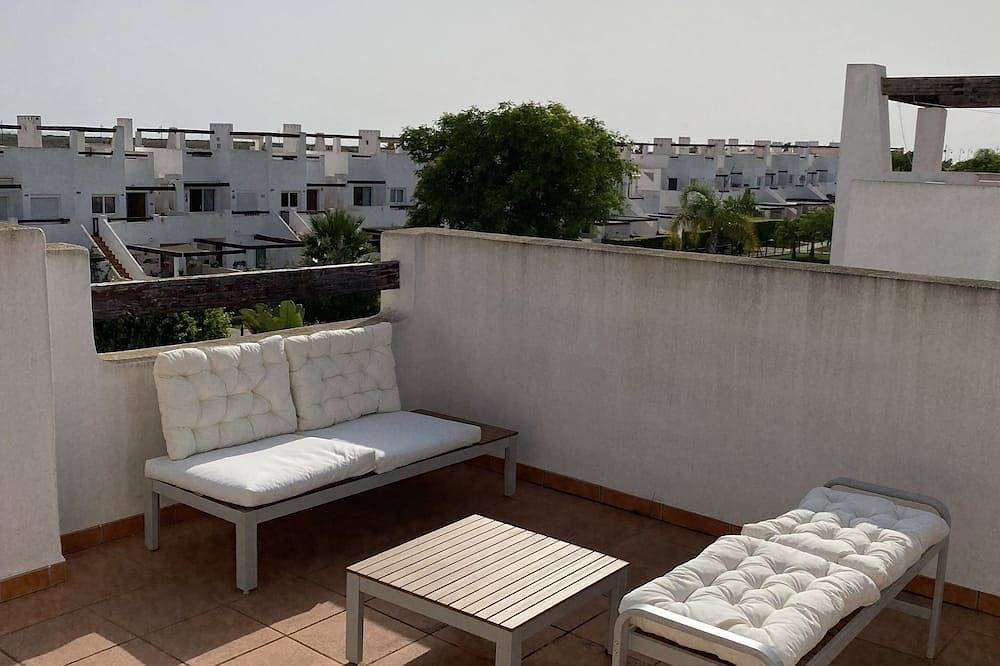 Entire apartment, Apartment with solarium on golf resort in Condado de Alhama, Alhama de Murcia