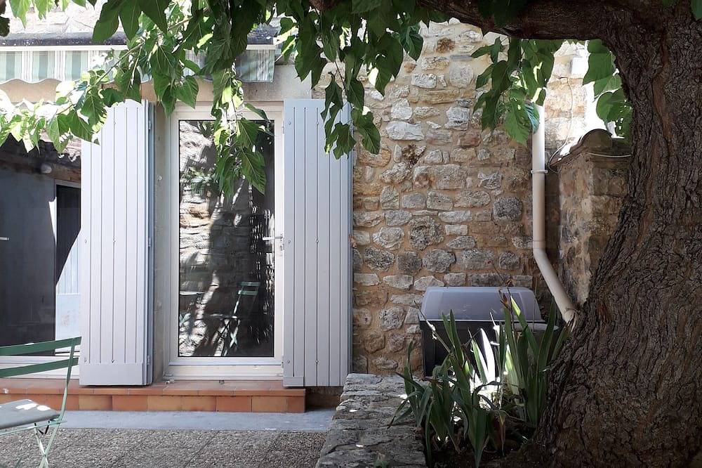 Charmante maisonnette rénovée proche Uzès Charming little house near Uzès in Foissac, Région de Nîmes