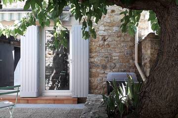 Location de vacances pour 2 personnes, avec jardin à Foissac