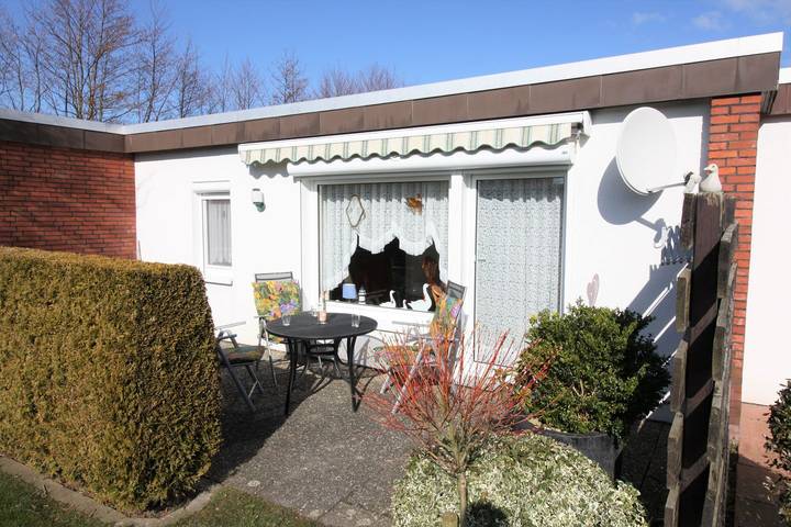 Bungalow für 3 Personen, mit Terrasse und Garten am Strand Norddeich